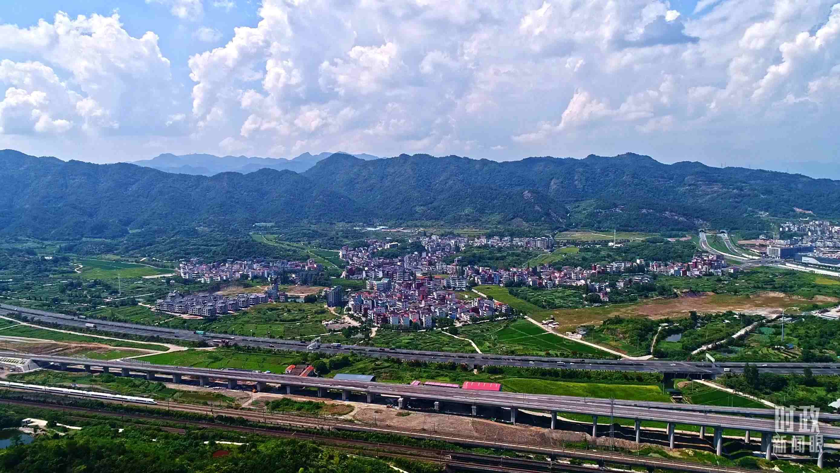 △李祖村航拍。（總臺央視記者范凱拍攝）
