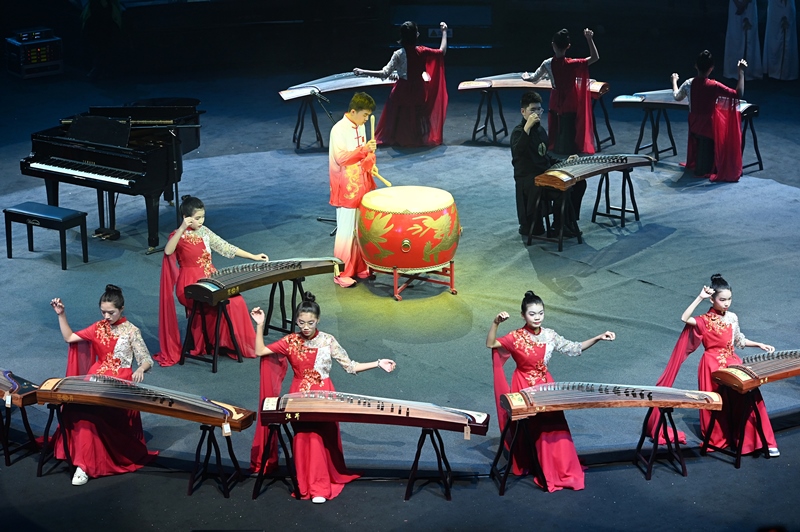 2024年1月21日，廣州，“第二屆粵港澳大灣區(qū)青少年音樂周”頒獎典禮在融創(chuàng)廣州大劇院舉行。