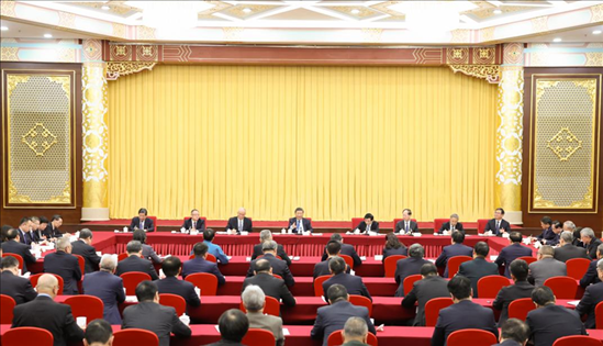 2024年3月6日，中共中央總書記、國家主席、中央軍委主席習(xí)近平看望參加全國政協(xié)十四屆二次會議的民革、科技界、環(huán)境資源界委員，并參加聯(lián)組會，聽取意見和建議。新華社記者 黃敬文 攝
