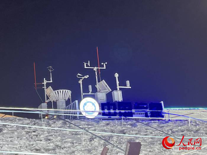 園區(qū)內九要素自動氣象觀測站。人民網(wǎng) 高清揚攝