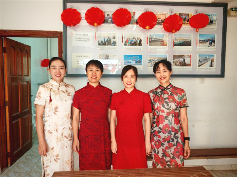 援吉第23批醫(yī)療隊(duì)女隊(duì)員合影，中國（山西）第 23 批援吉醫(yī)療隊(duì)供圖