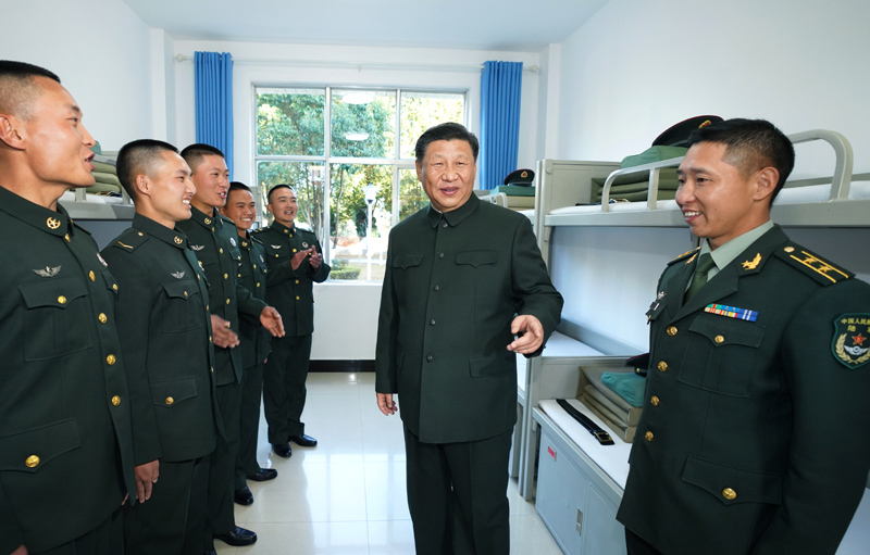 2020年1月19日，習(xí)近平主席視察駐云南部隊，深入邊防一線，看望慰問官兵。