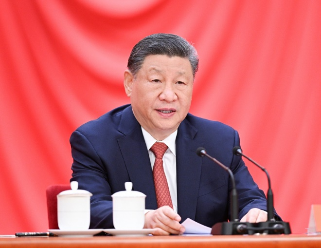 4月28日，慶祝中華全國總工會(huì)成立100周年暨全國勞動(dòng)模范和先進(jìn)工作者表彰大會(huì)在北京人民大會(huì)堂隆重舉行。中共中央總書記、國家主席、中央軍委主席習(xí)近平出席大會(huì)并發(fā)表重要講話。新華社記者 李學(xué)仁 攝