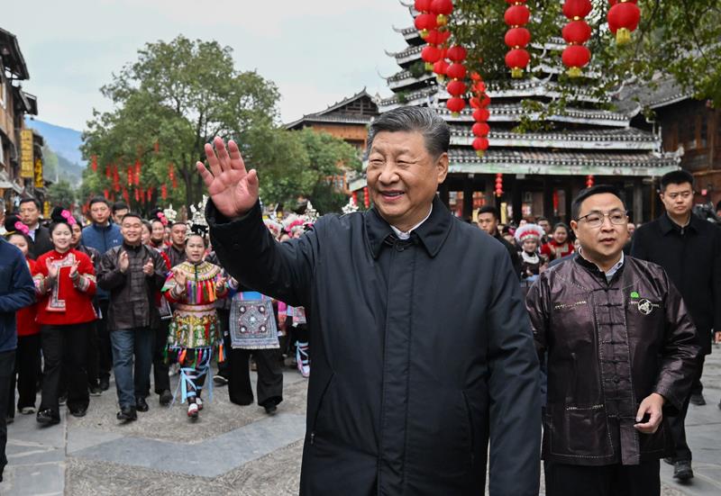 △2025年3月17日，習近平總書記在貴州黎平縣肇興侗寨考察。